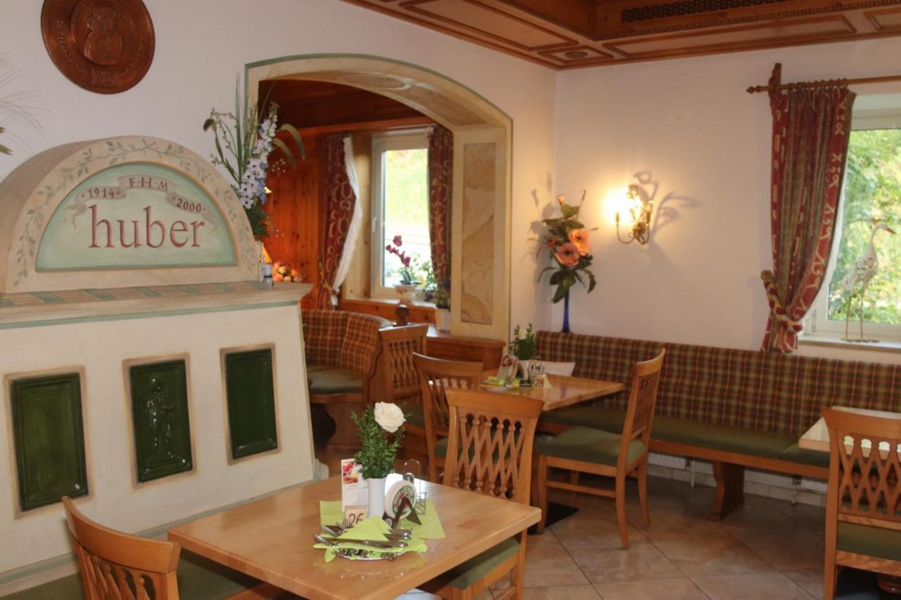 Landhotel Gasthof Huber Merching Exterior photo